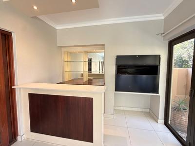 Cottage For Sale in Vredehoek, Cape Town