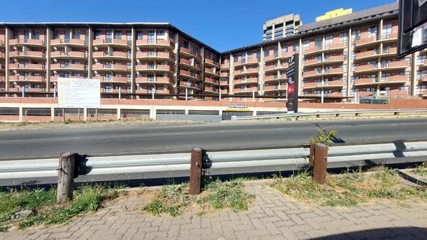House For Sale in Camps Bay, Cape Town